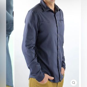 The North Face Button Down Casual Men's Size L EUC Zip Long Sleeve Asphalt